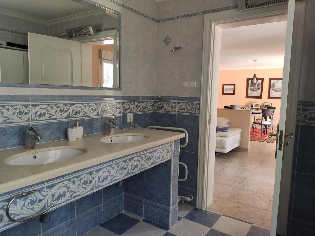 Villa With Private Pool, Bbq, Fitness Center & Sauna San Vicente Raspeig Kültér fotó