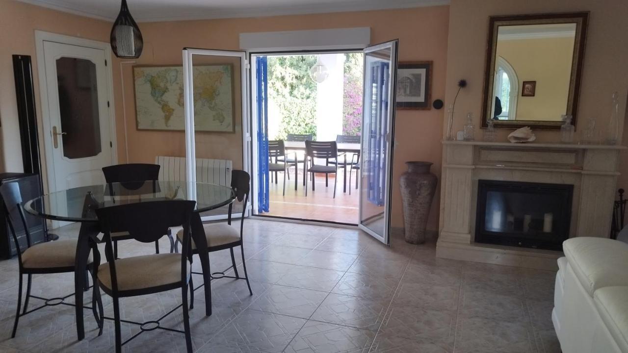 Villa With Private Pool, Bbq, Fitness Center & Sauna San Vicente Raspeig Kültér fotó